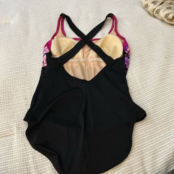 Speedo, one piece, Floral Pink and Black Swimsuit size 16 - Picture 2 of 8